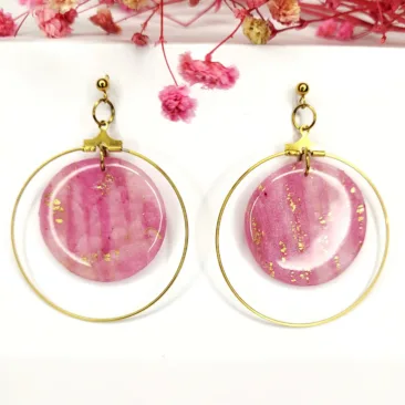 Boucles d'oreilles créoles pendantes résine fait main